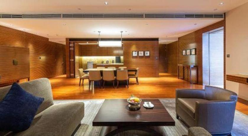 New World Guiyang Hotel Esterno foto